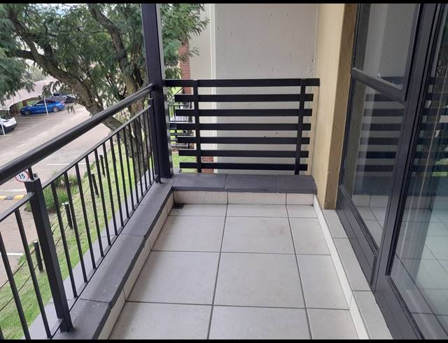 2 BEDROOM TOWNHOUSE FOR SALE IN GLENVISTA